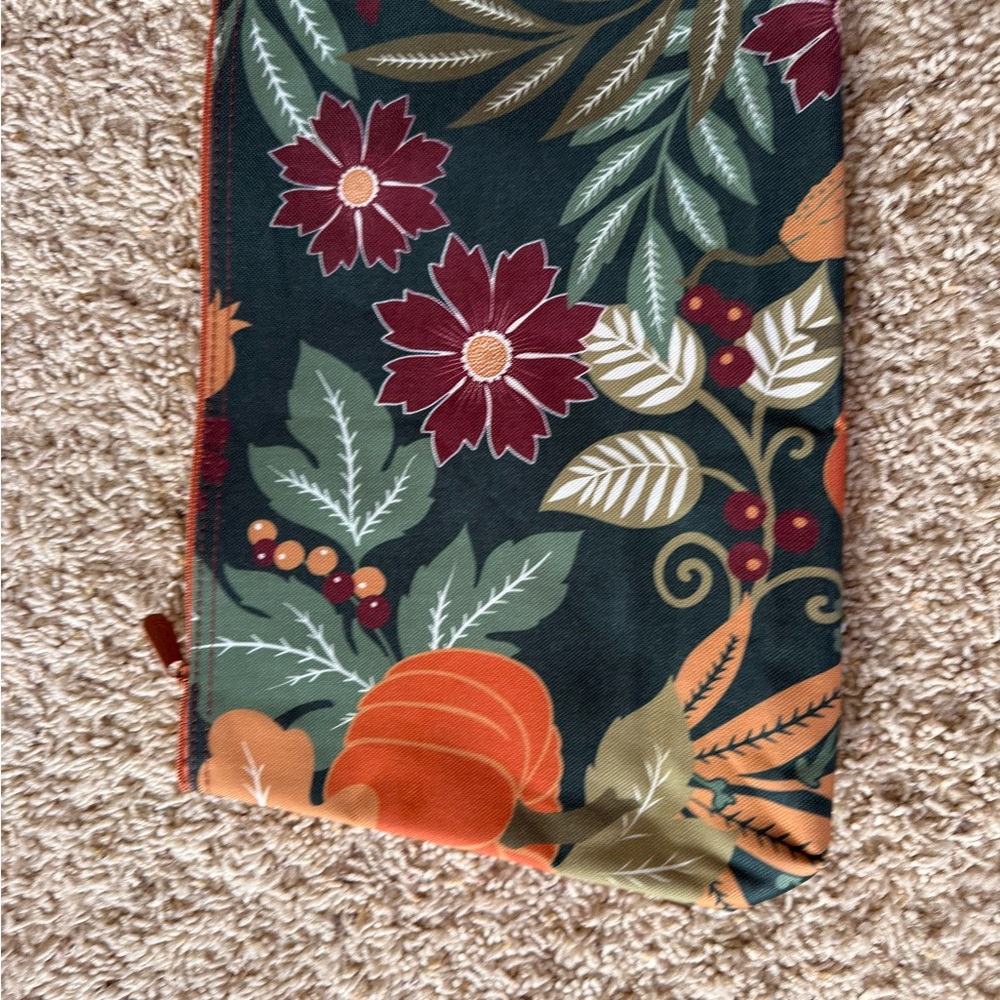 Floral Leaf Print Pouch